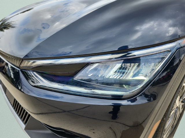 Certified 2024 Kia EV6 Light RWD image 33