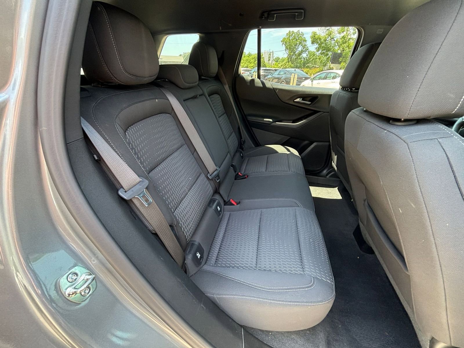 Used 2025 Chevrolet Equinox LT FWD image 38