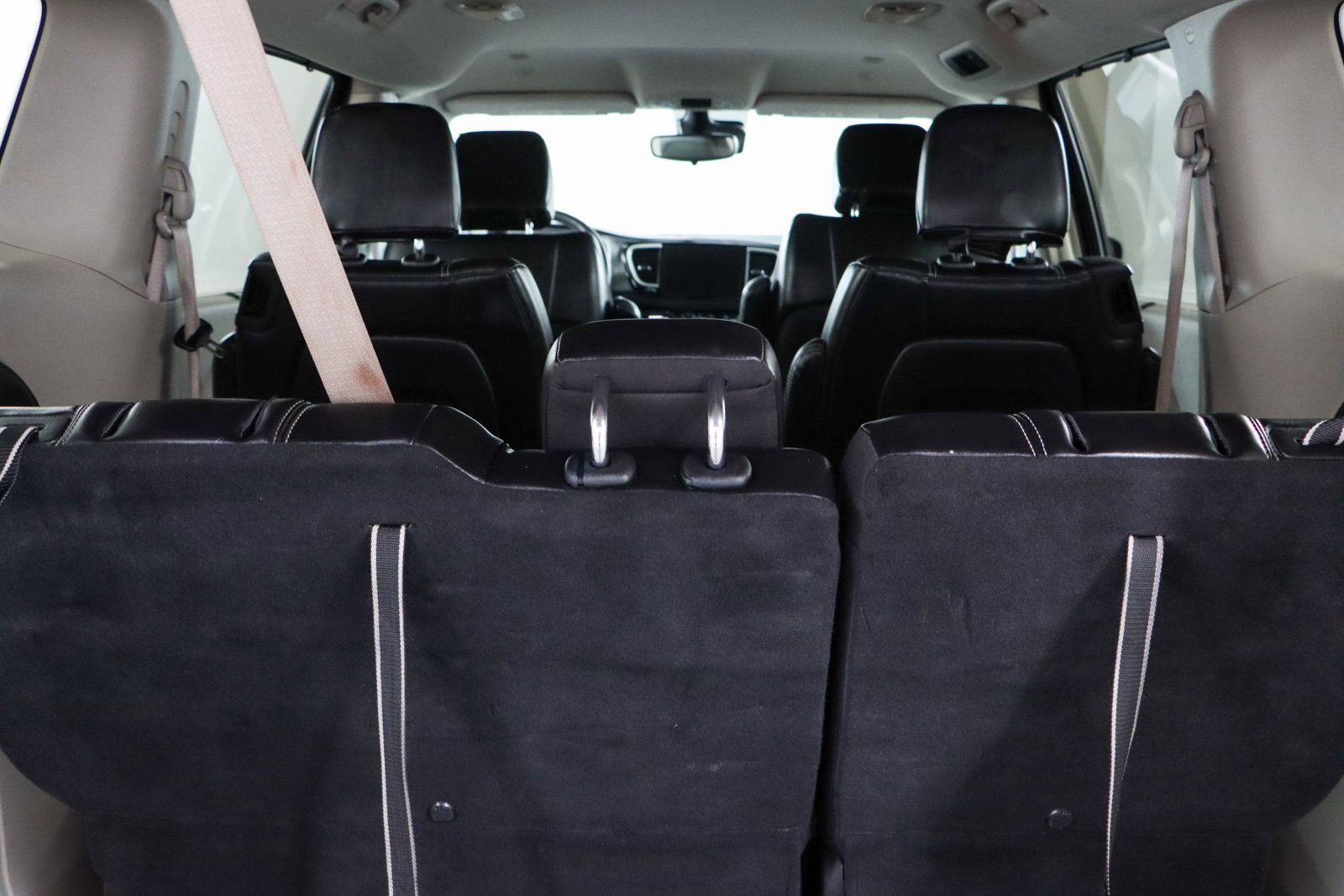 Used 2023 Chrysler Pacifica Touring-L image 30