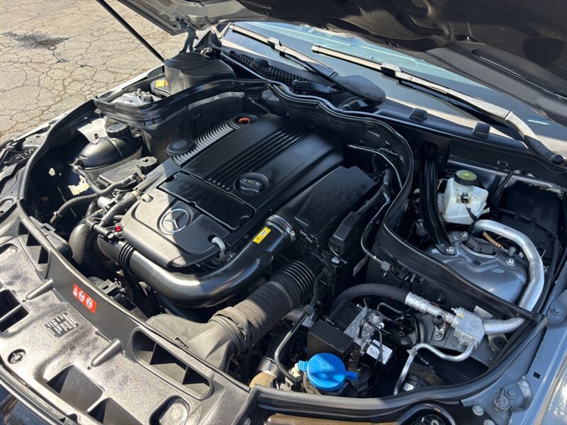 Used 2014 Mercedes-Benz C 250 Coupe image 22