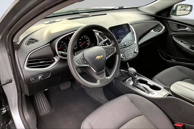 Used 2024 Chevrolet Malibu LT FWD image 16