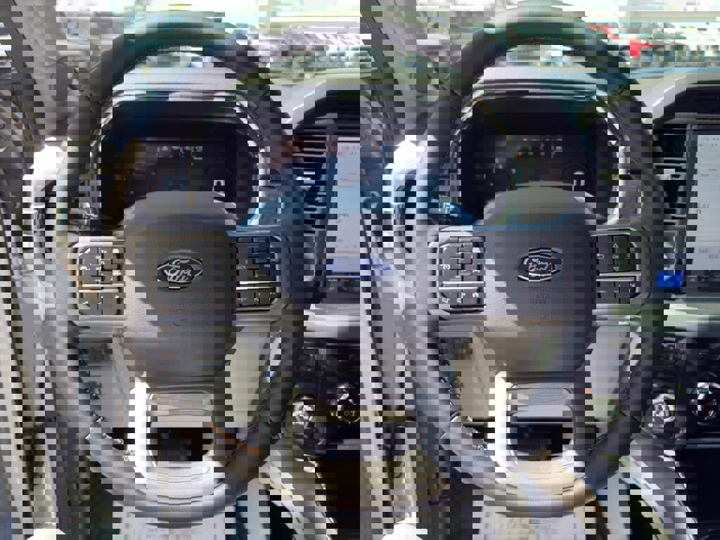 New 2025 Ford F150 Lariat w/ Equipment Group 501A Mid image 14