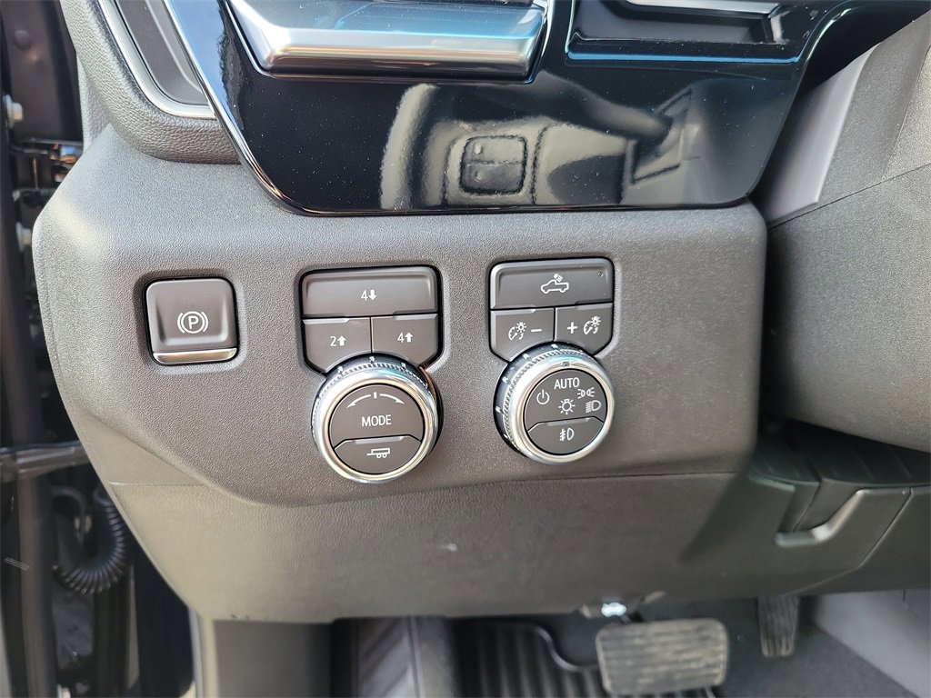 New 2026 GMC Sierra 2500 SLE w/ Preferred Package image 24