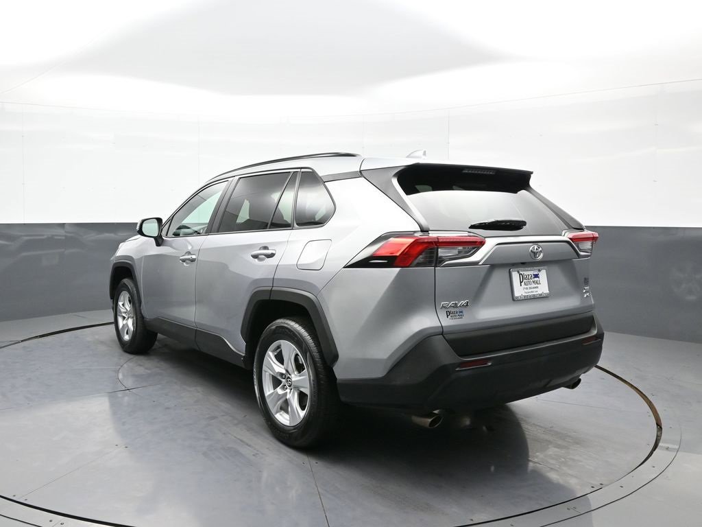 Used 2021 Toyota RAV4 XLE image 8
