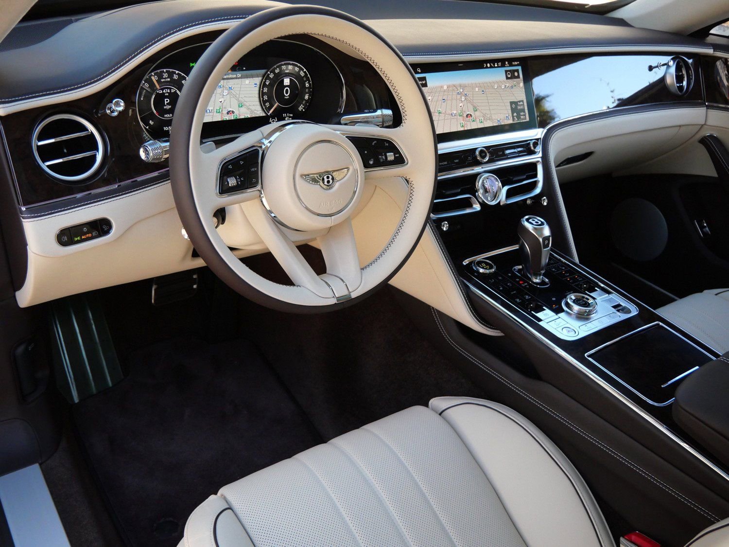 New 2026 Bentley Flying Spur Plug-In Hybrid AWD/4WD image 2