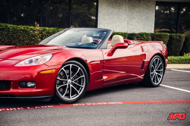 Used 2013 Chevrolet Corvette 427 w/ 1SB Preferred Equipment Group RWD image 46