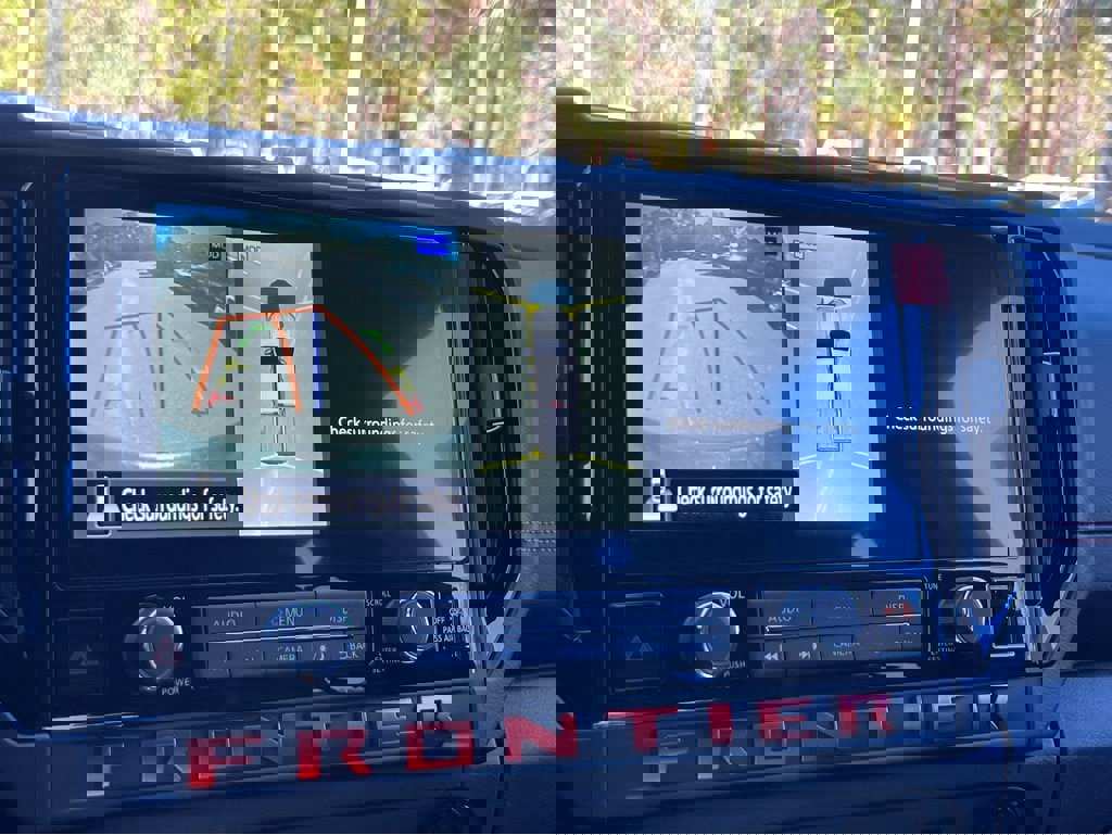 New 2025 Nissan Frontier PRO-4X w/ Tow Package image 20