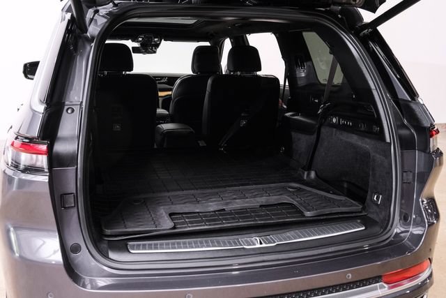 Used 2023 Jeep Grand Cherokee L Summit AWD/4WD image 37