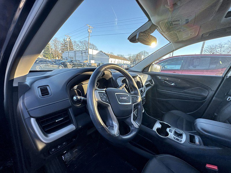 Used 2022 GMC Terrain Denali w/ Denali Premium Package image 10