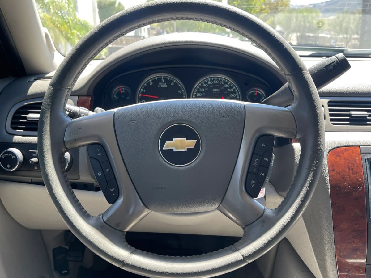 Used 2012 Chevrolet Tahoe LT AWD/4WD image 13