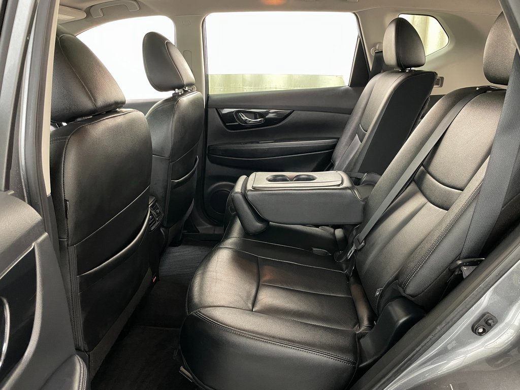 Used 2020 Nissan Rogue SL w/ Premium Package image 11