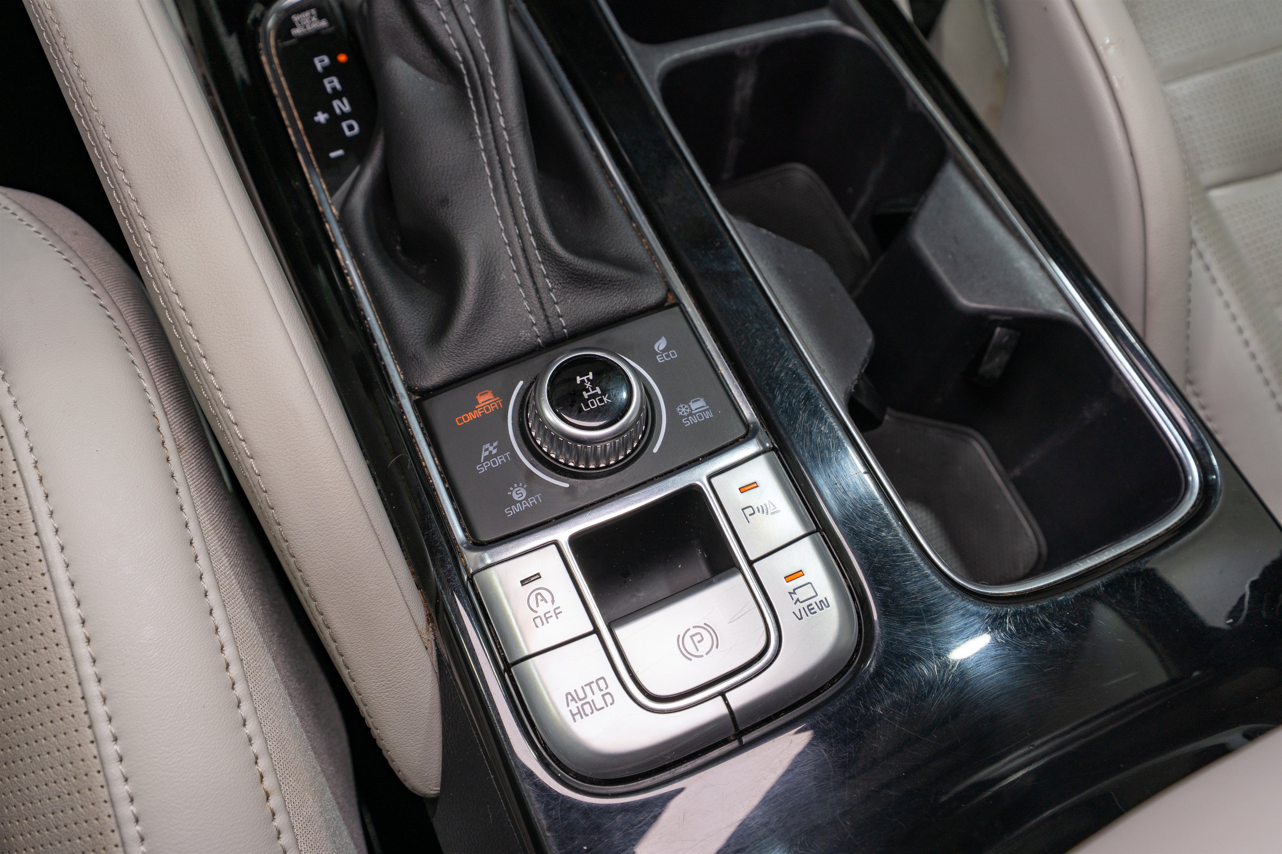 Used 2022 Kia Telluride SX w/ SX Prestige Package AWD/4WD image 25