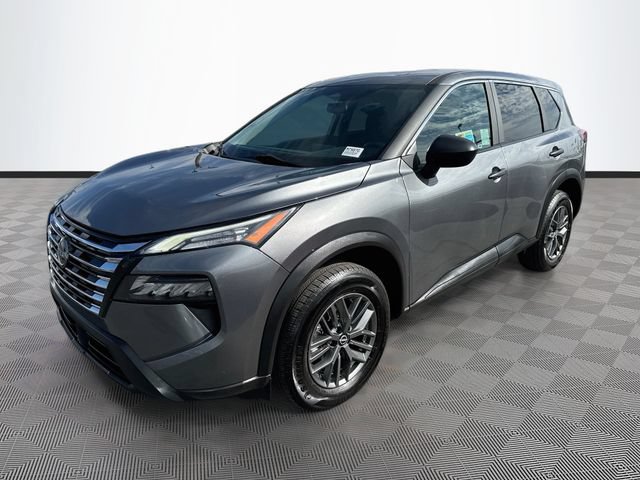 Used 2024 Nissan Rogue S FWD image 3