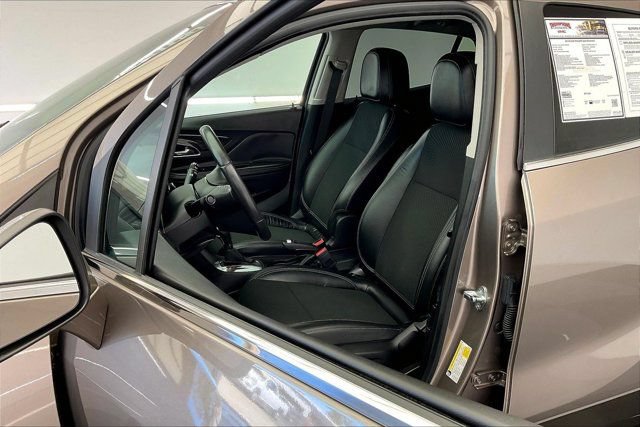 Used 2014 Buick Encore Convenience FWD image 16