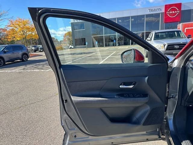 New 2026 Nissan Kicks SV w/ Cold Weather Package image 9