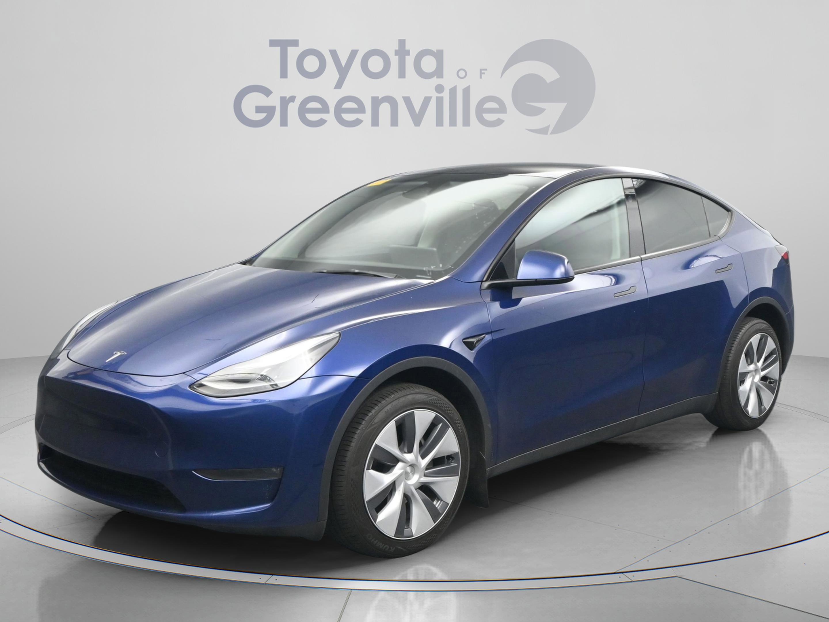 Used 2024 Tesla Model Y Long Range image 2