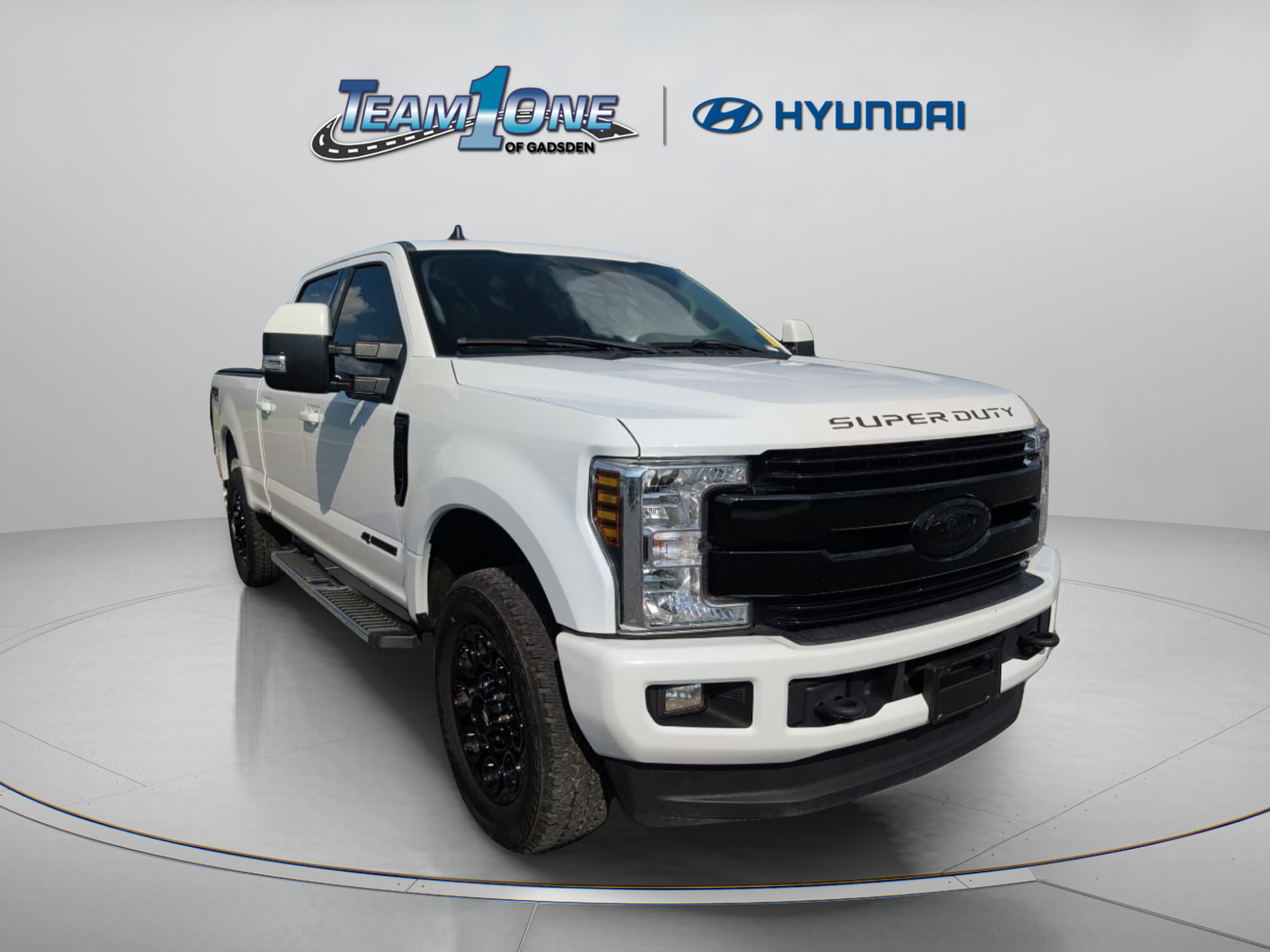 Used 2019 Ford F250 Lariat w/ Lariat Value Package AWD/4WD image 1