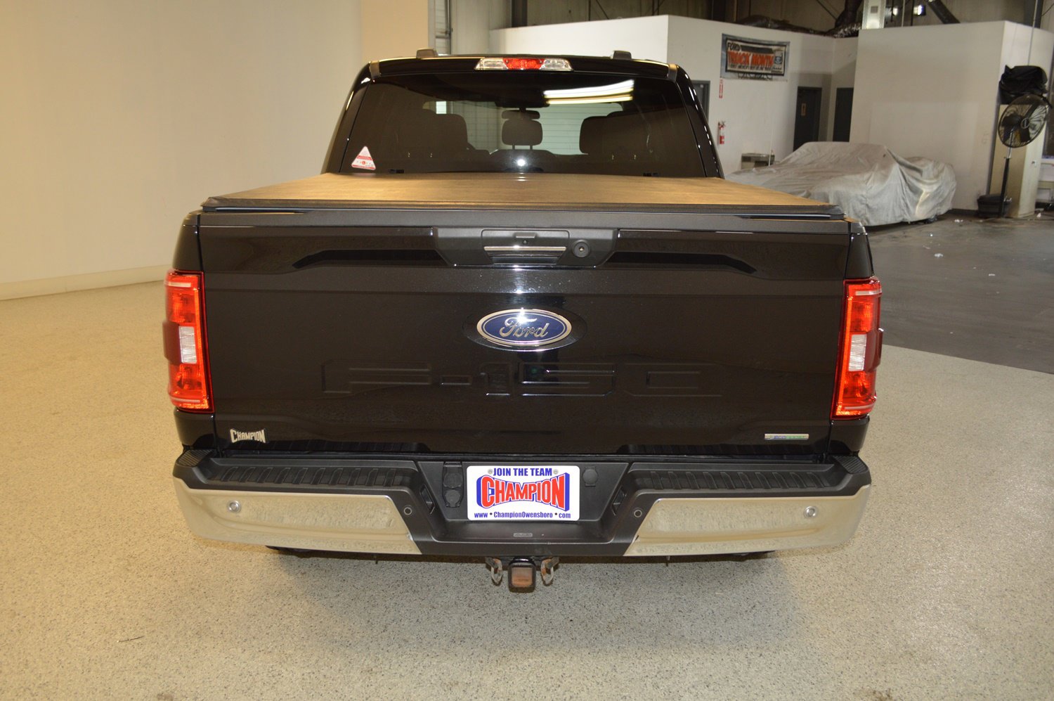 Used 2022 Ford F150 XLT w/ XTR Package image 4
