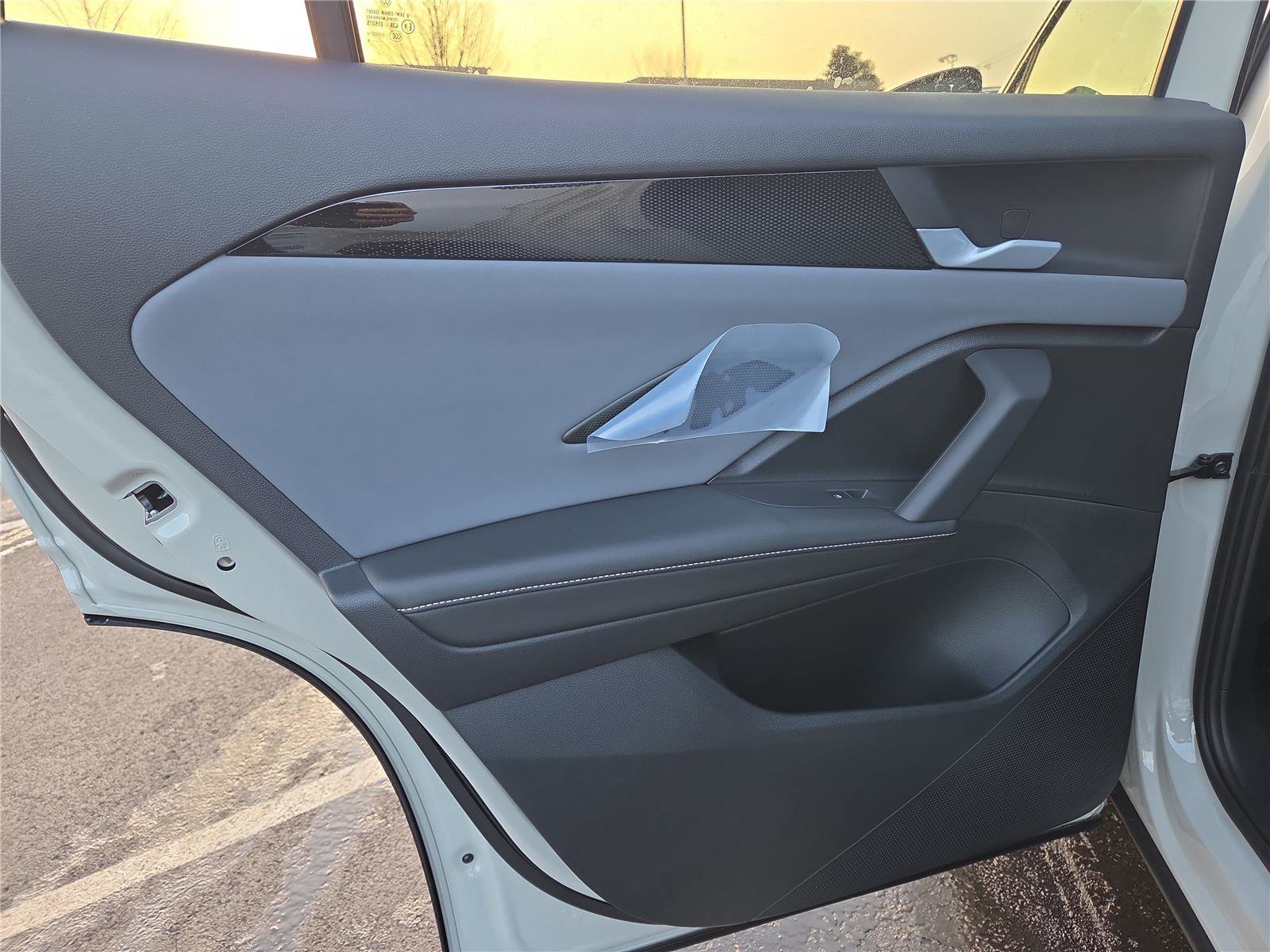 New 2026 Volkswagen Tiguan SE R-Line image 23