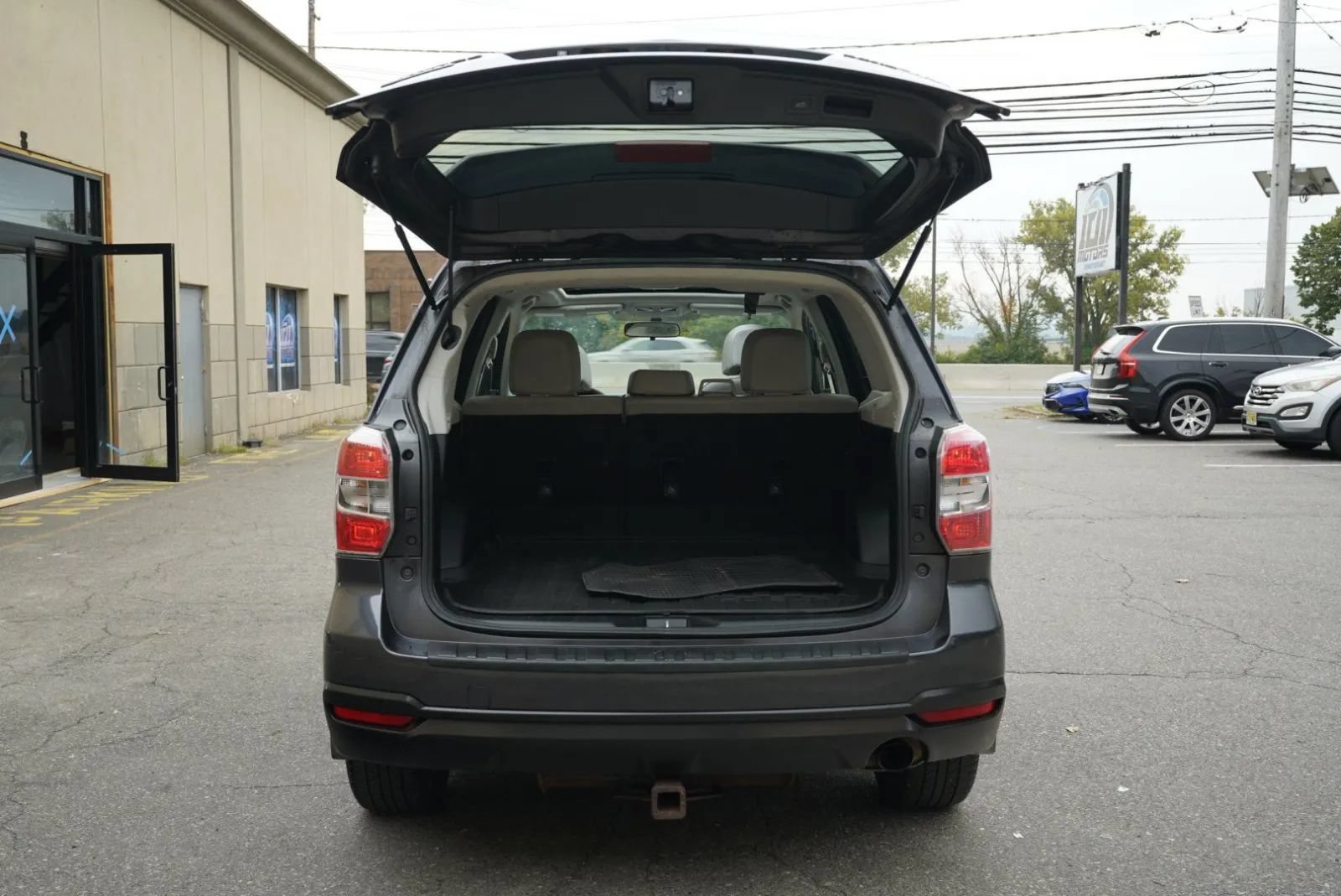 Used 2014 Subaru Forester 2.5i Touring w/ Protection Package #2 AWD/4WD image 30