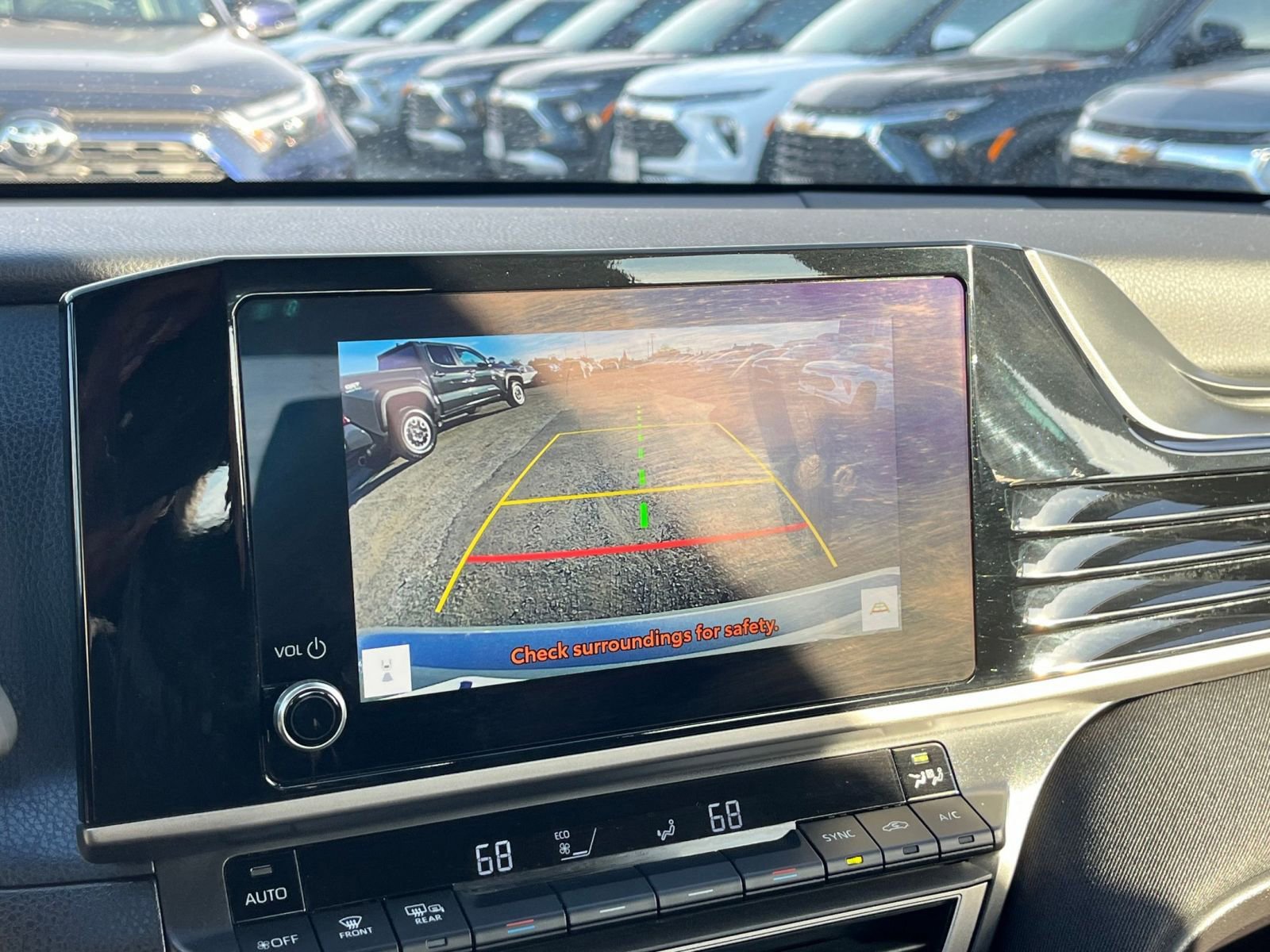 Used 2025 Toyota Camry LE image 17