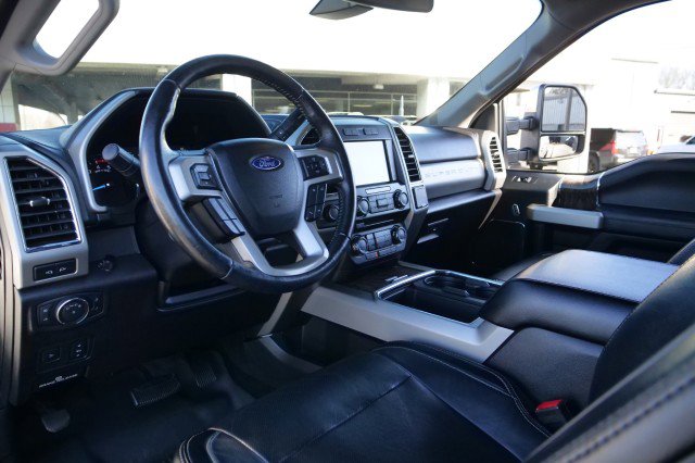 Used 2018 Ford F250 Lariat w/ Lariat Ultimate Package image 2