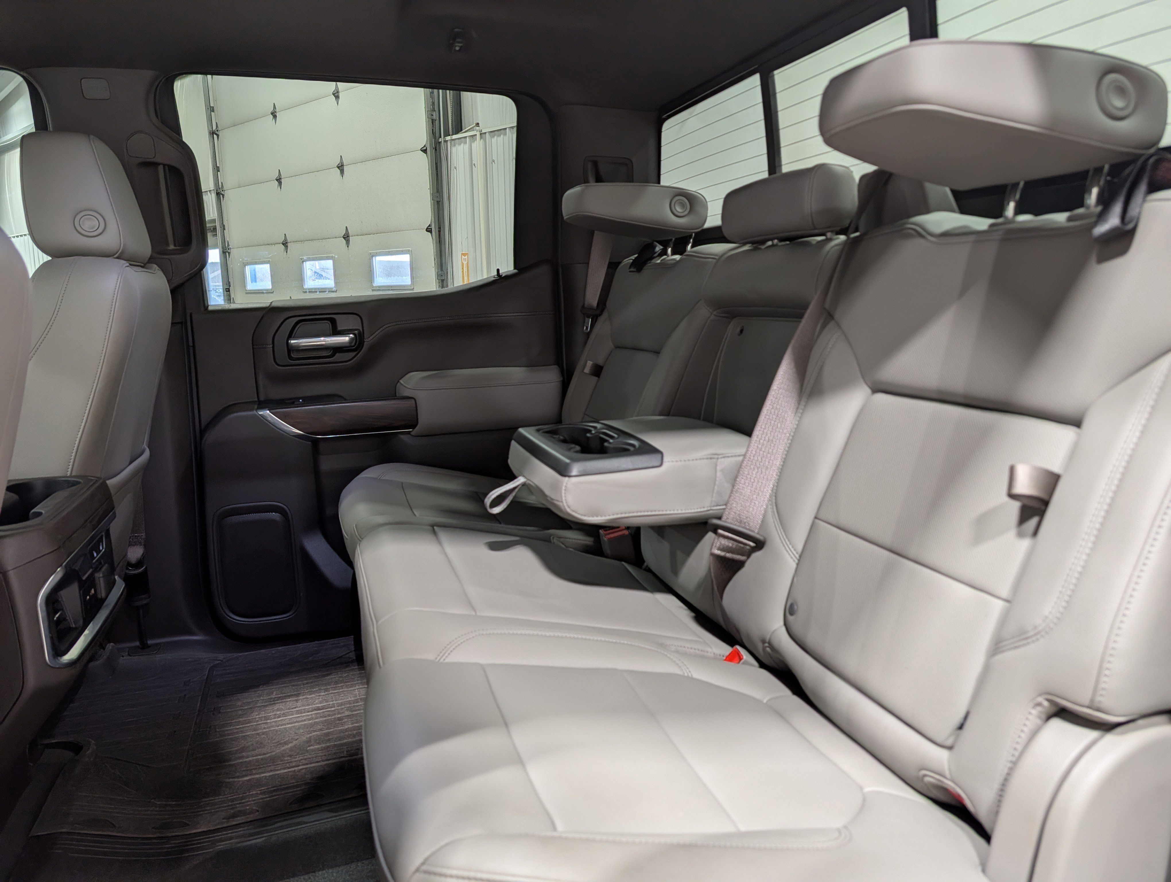 Used 2020 GMC Sierra 1500 SLT w/ SLT Premium Plus Package image 18