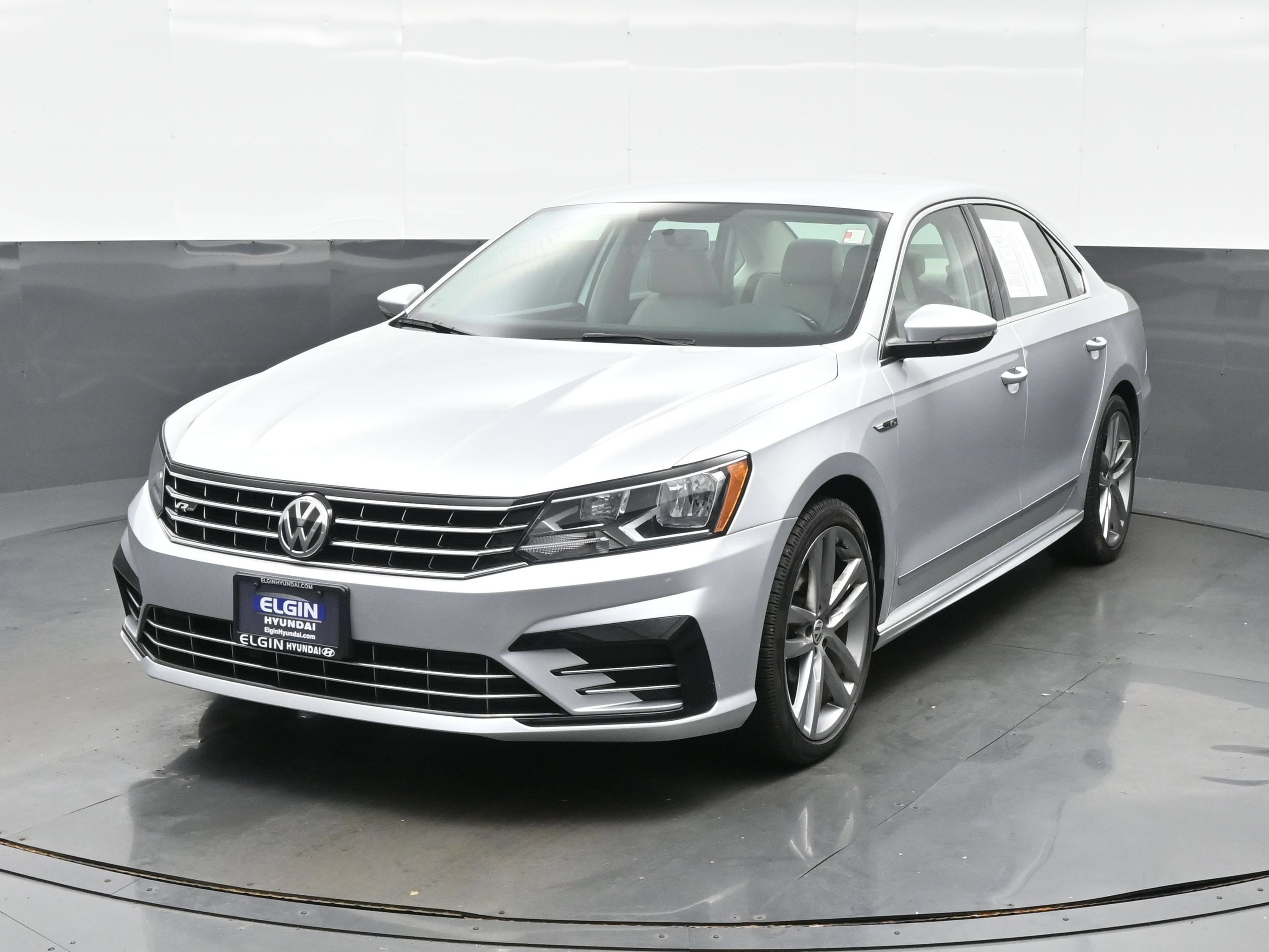 Used 2017 Volkswagen Passat 1.8T R-Line