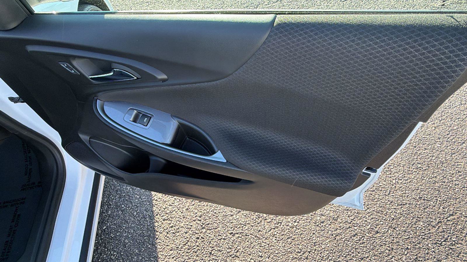 Certified 2022 Chevrolet Malibu RS w/ LPO, Convenience Package 1 image 15