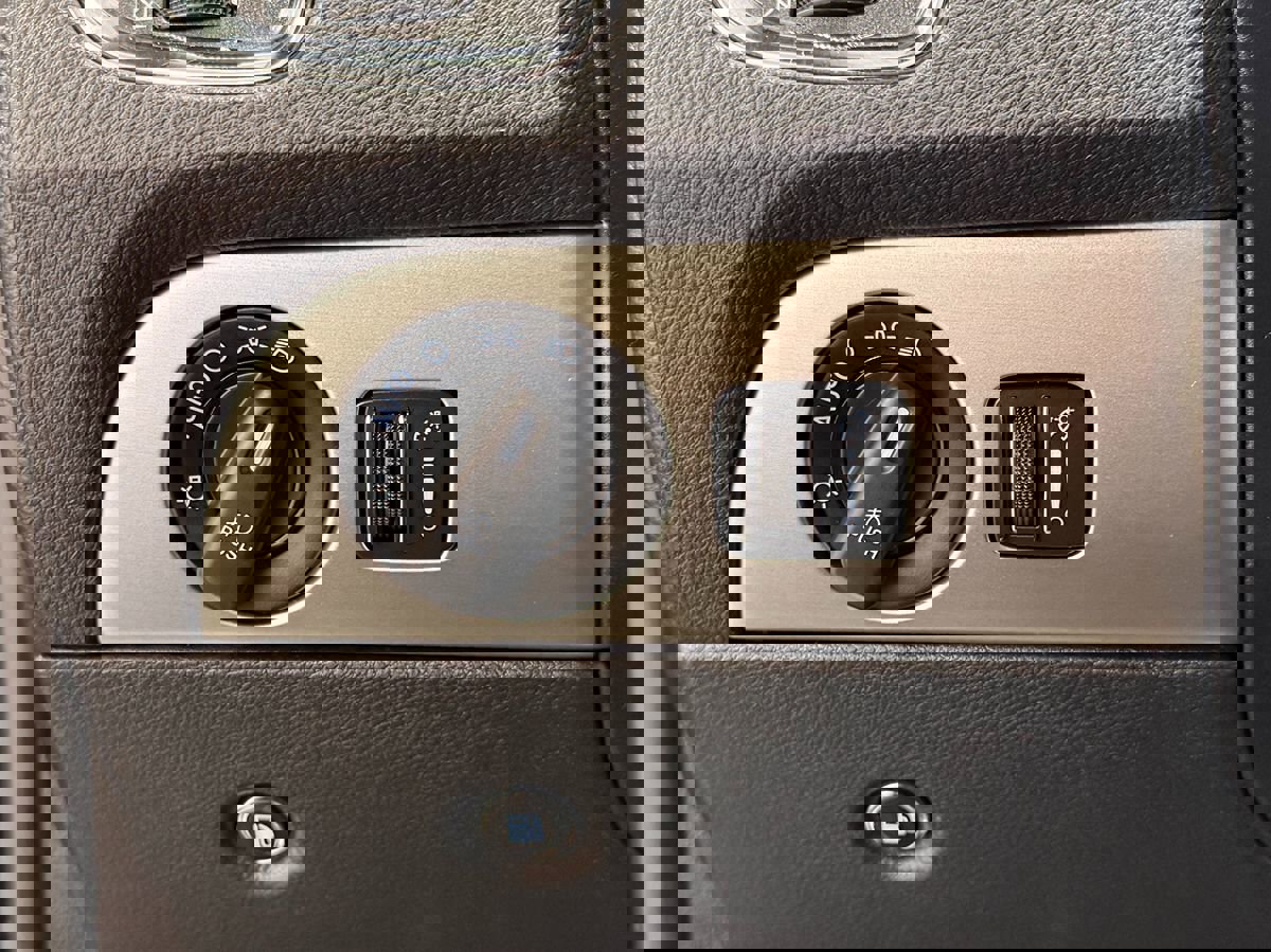 Used 2015 Dodge Durango R/T image 21