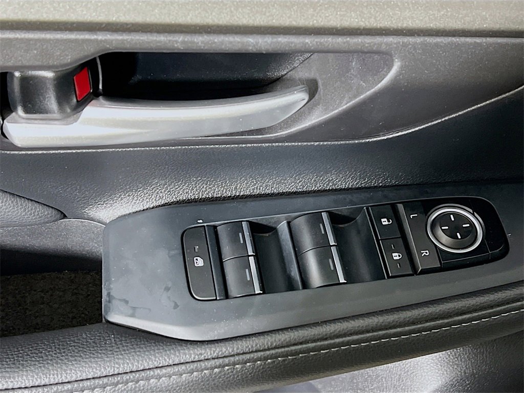 Certified 2025 Toyota Grand Highlander AWD image 17