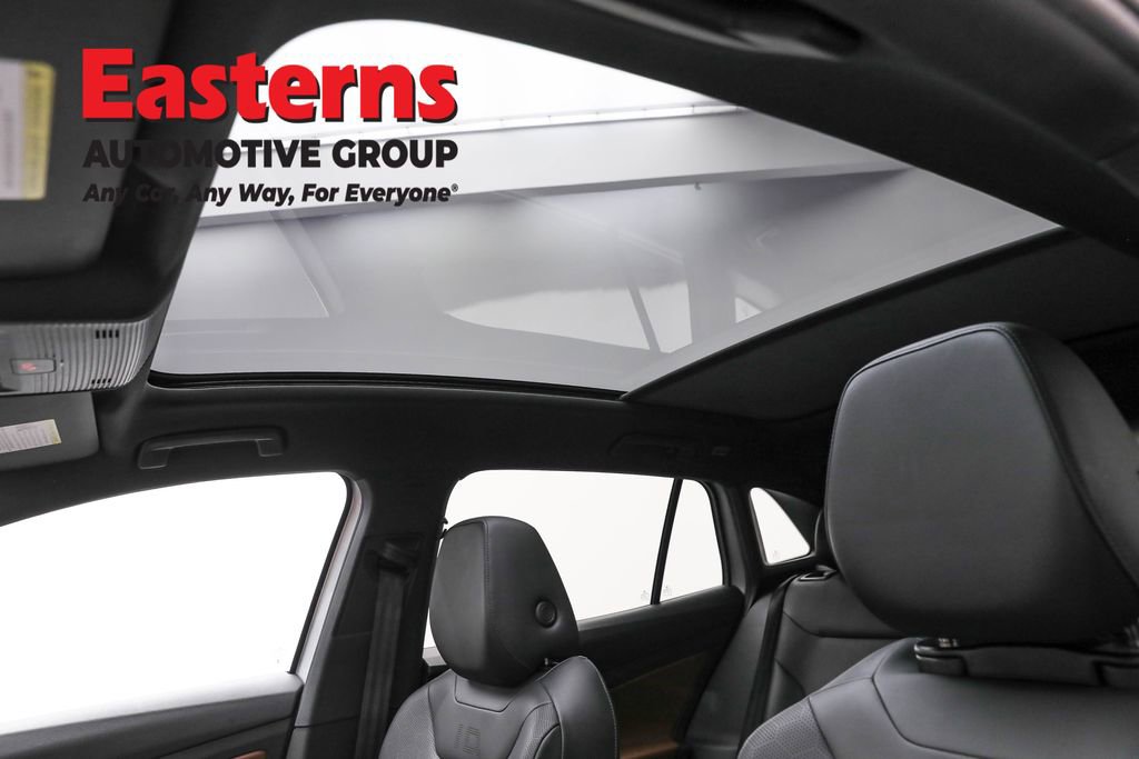 Used 2022 Volkswagen ID.4 Pro S w/ Gradient Package image 32