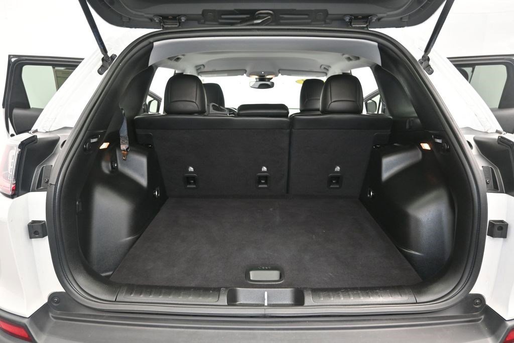 Used 2021 Jeep Cherokee Latitude Lux AWD/4WD image 9