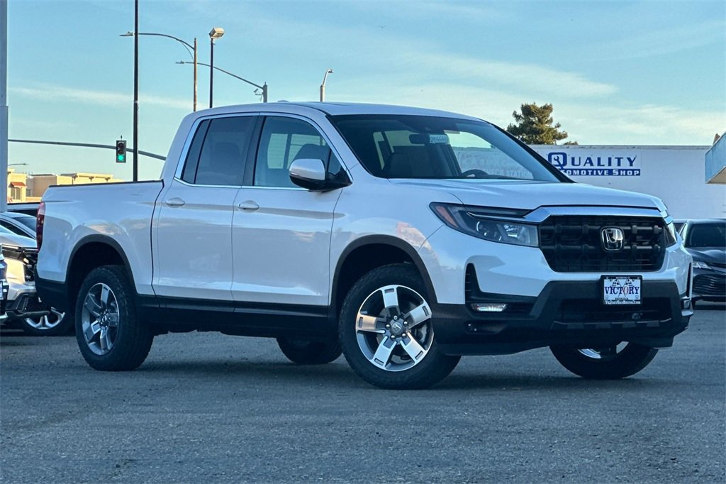 New 2025 Honda Ridgeline RTL image 2