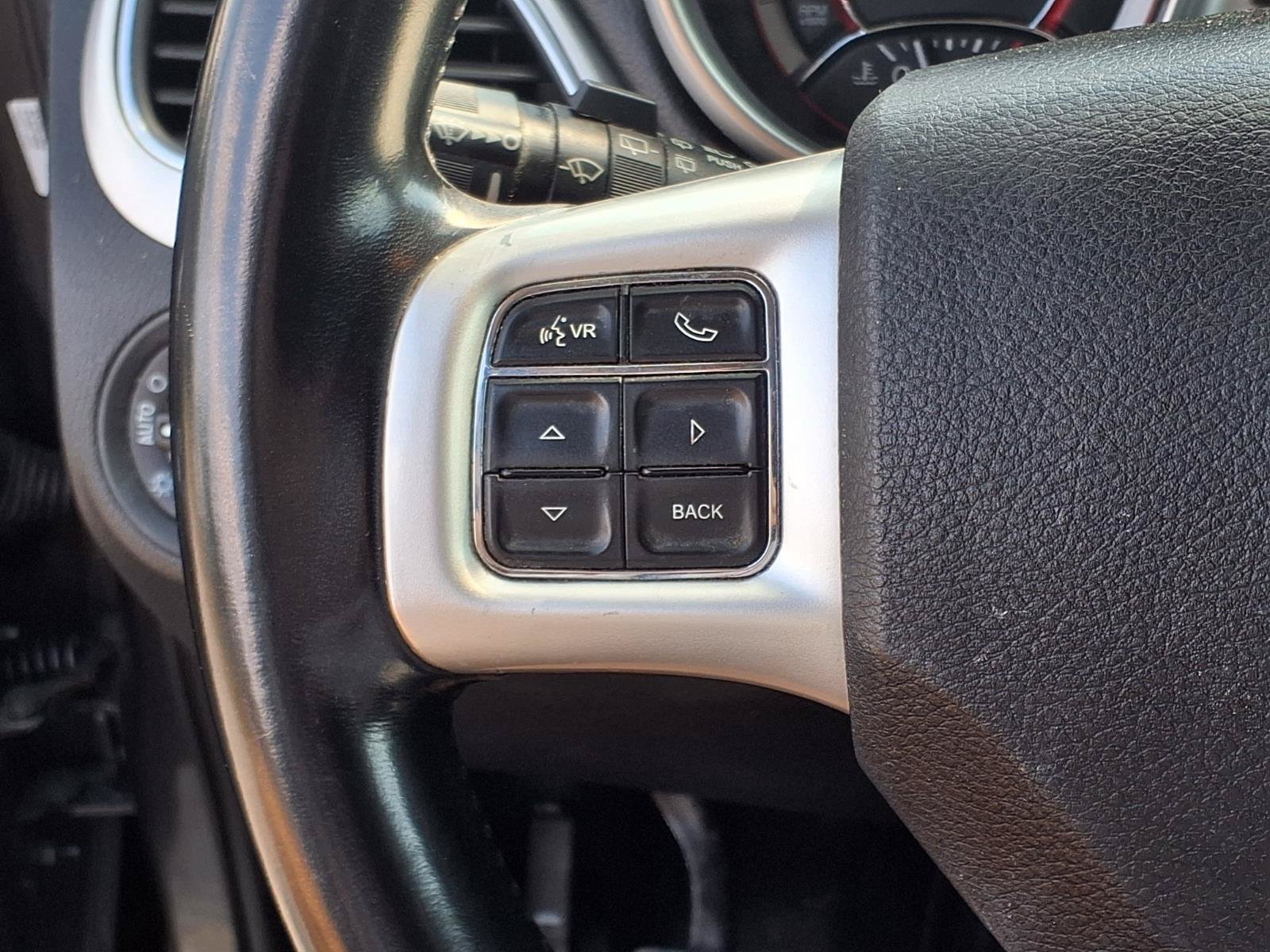 Used 2019 Dodge Journey SE w/ Connectivity Group FWD image 23