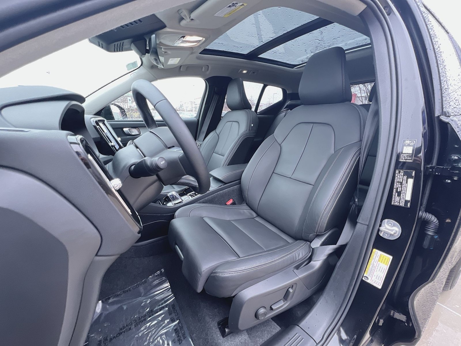 New 2026 Volvo XC40 B5 Plus w/ Protection Package Premier AWD/4WD image 13