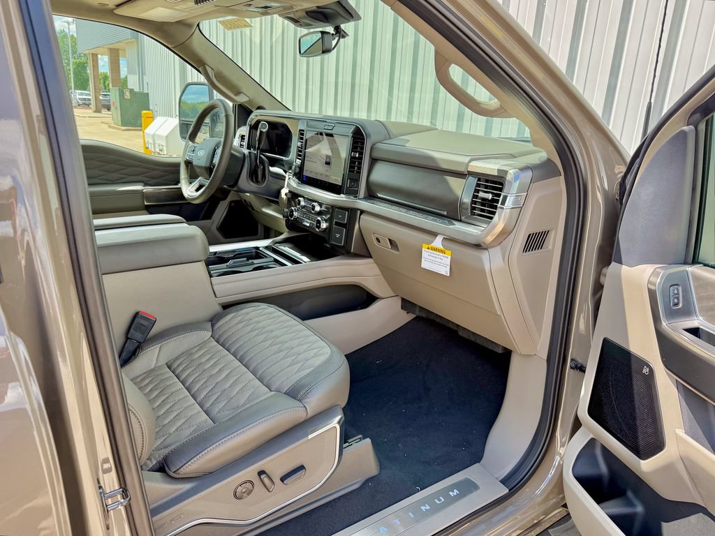New 2026 Ford F250 Platinum w/ Platinum Plus Package AWD/4WD image 20