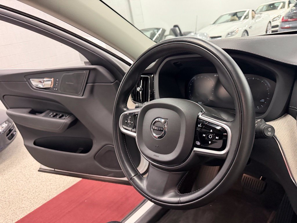 Used 2020 Volvo XC60 T5 Inscription w/ Protection Package Premier AWD/4WD image 32