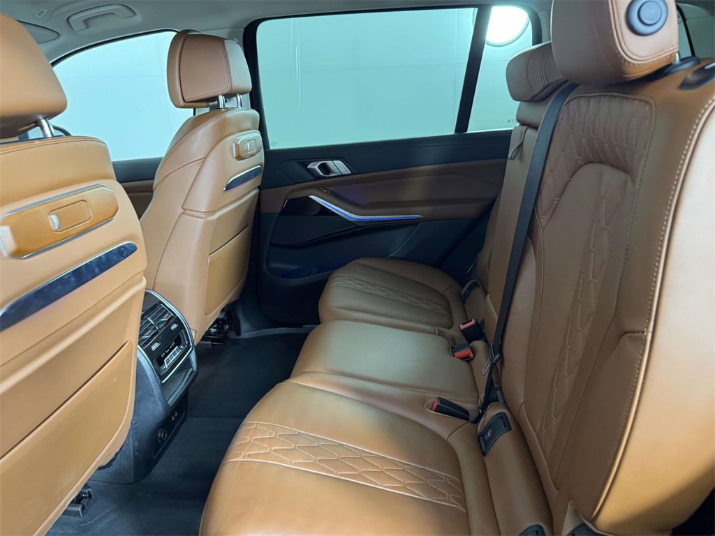 Used 2023 BMW X7 xDrive40i image 33