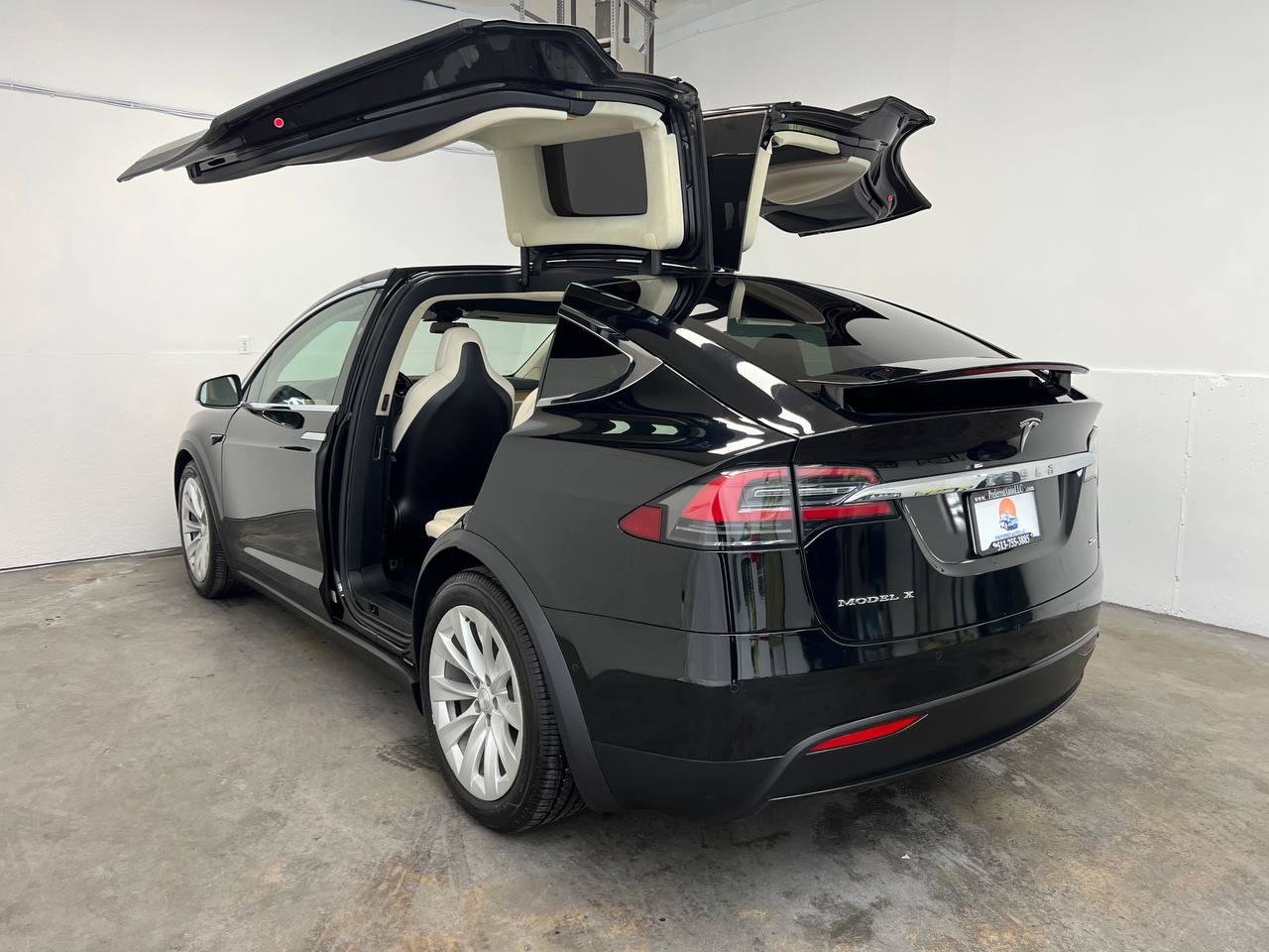 Used 2018 Tesla Model X 75D AWD/4WD image 12
