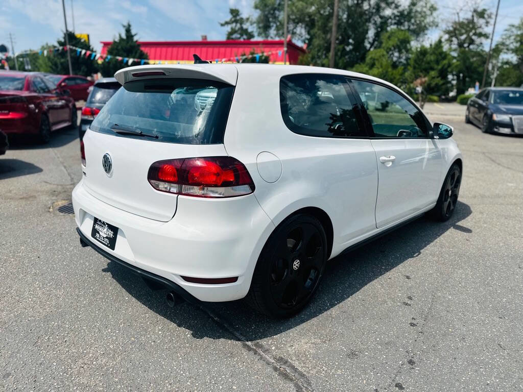 Used 2011 Volkswagen Golf 2-Door image 7