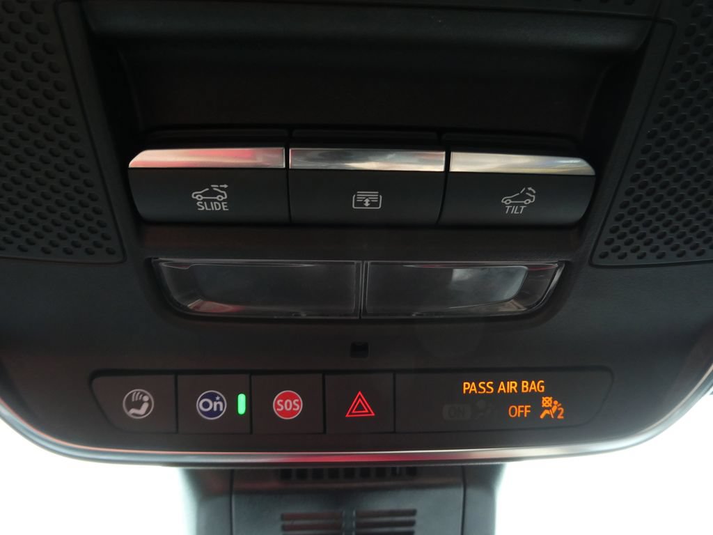 Certified 2025 Chevrolet Equinox RS w/ Safety and Technology Package AWD/4WD image 29