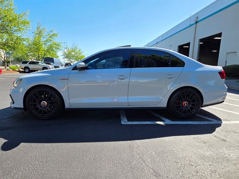 Used 2017 Volkswagen Jetta GLI FWD image 3
