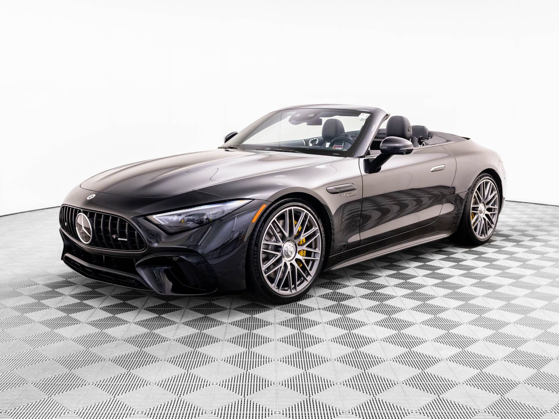 Used 2022 Mercedes-Benz SL 63 AMG 4MATIC w/ Driver Assistance Package image 1