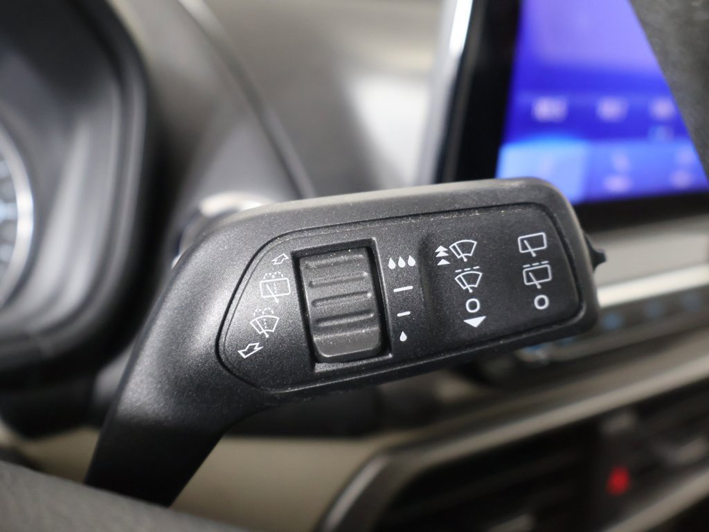 Used 2021 Ford EcoSport SE image 39