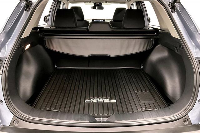 Used 2022 Toyota Corolla Cross LE w/ Moonroof Package image 40