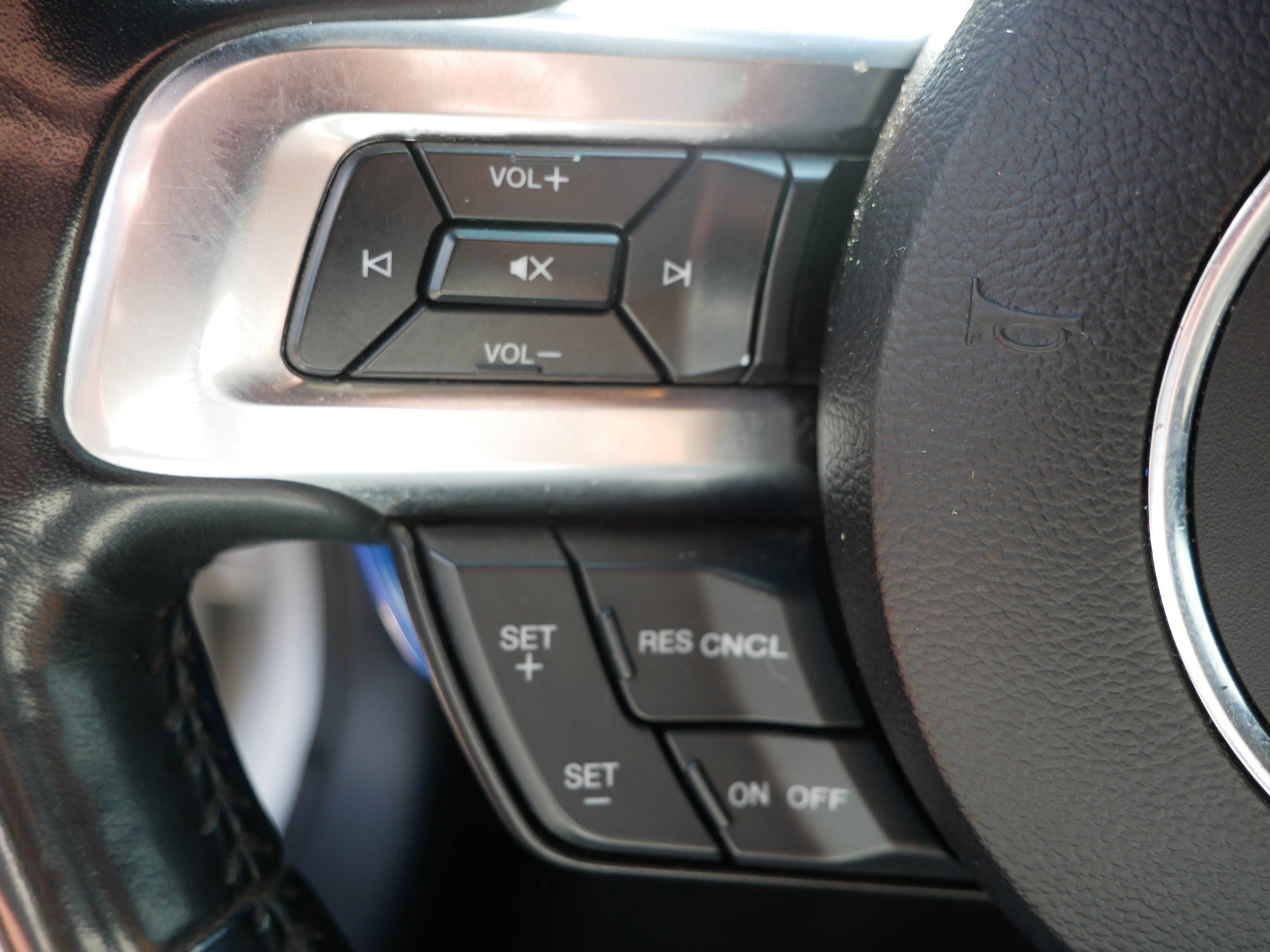 Used 2019 Ford Mustang GT Premium w/ Equipment Group 401A image 26