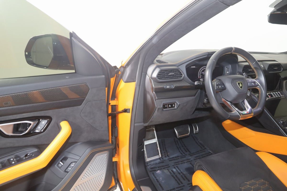 Used 2021 Lamborghini Urus AWD/4WD image 76