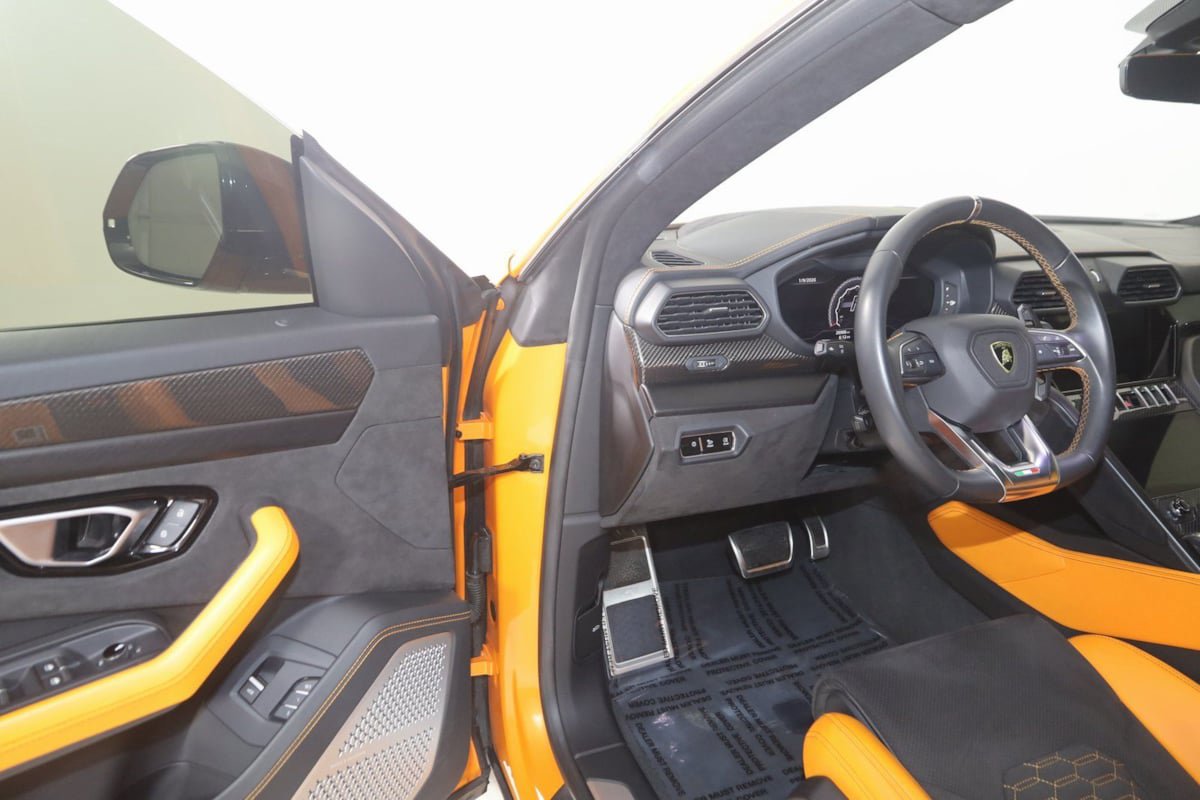 Used 2021 Lamborghini Urus image 76