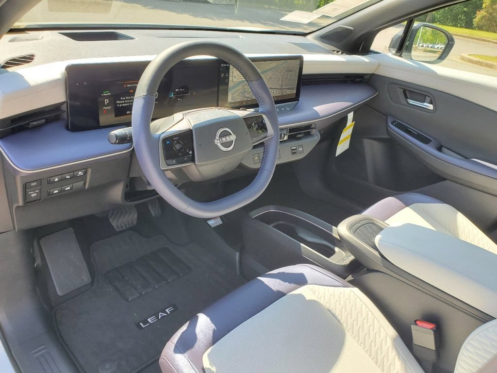 New 2026 Nissan Leaf Platinum+ w/ Cargo Package (Platinum+) FWD image 19